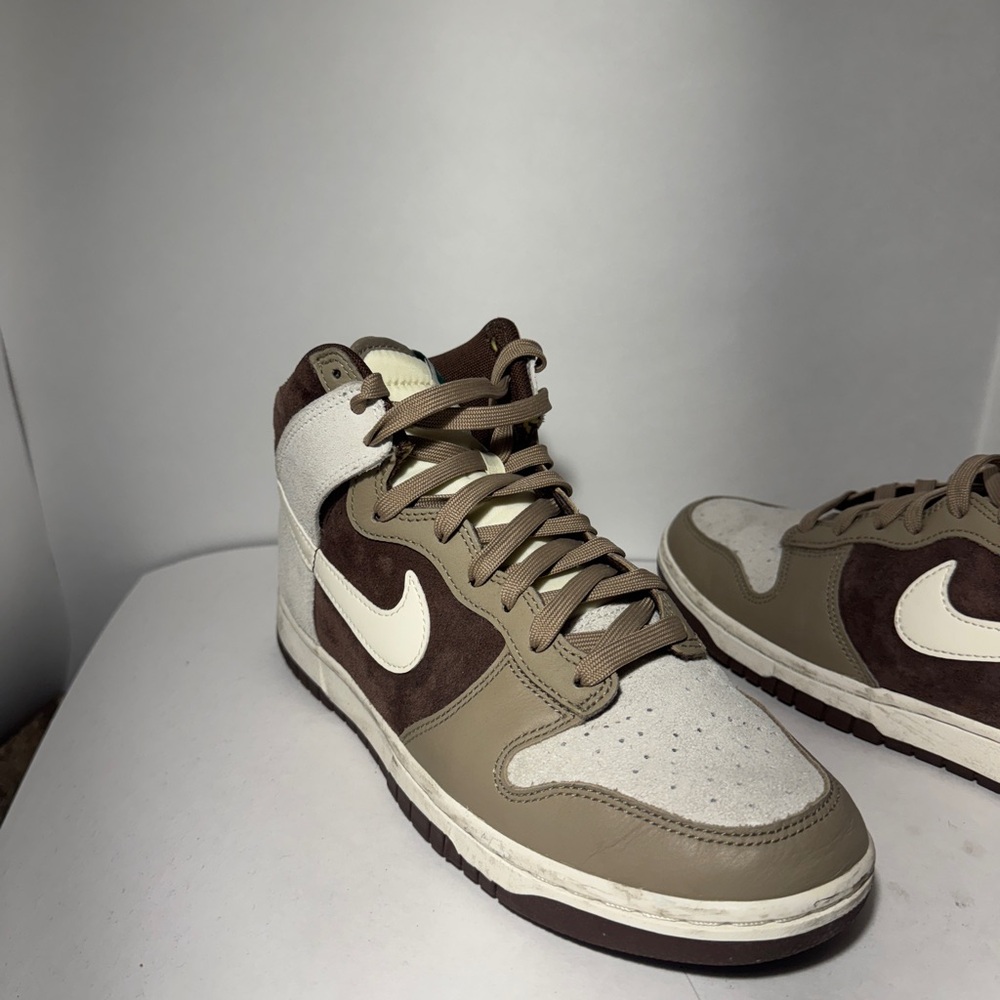 Mocha/Tan Dunks - Picture 5 of 14